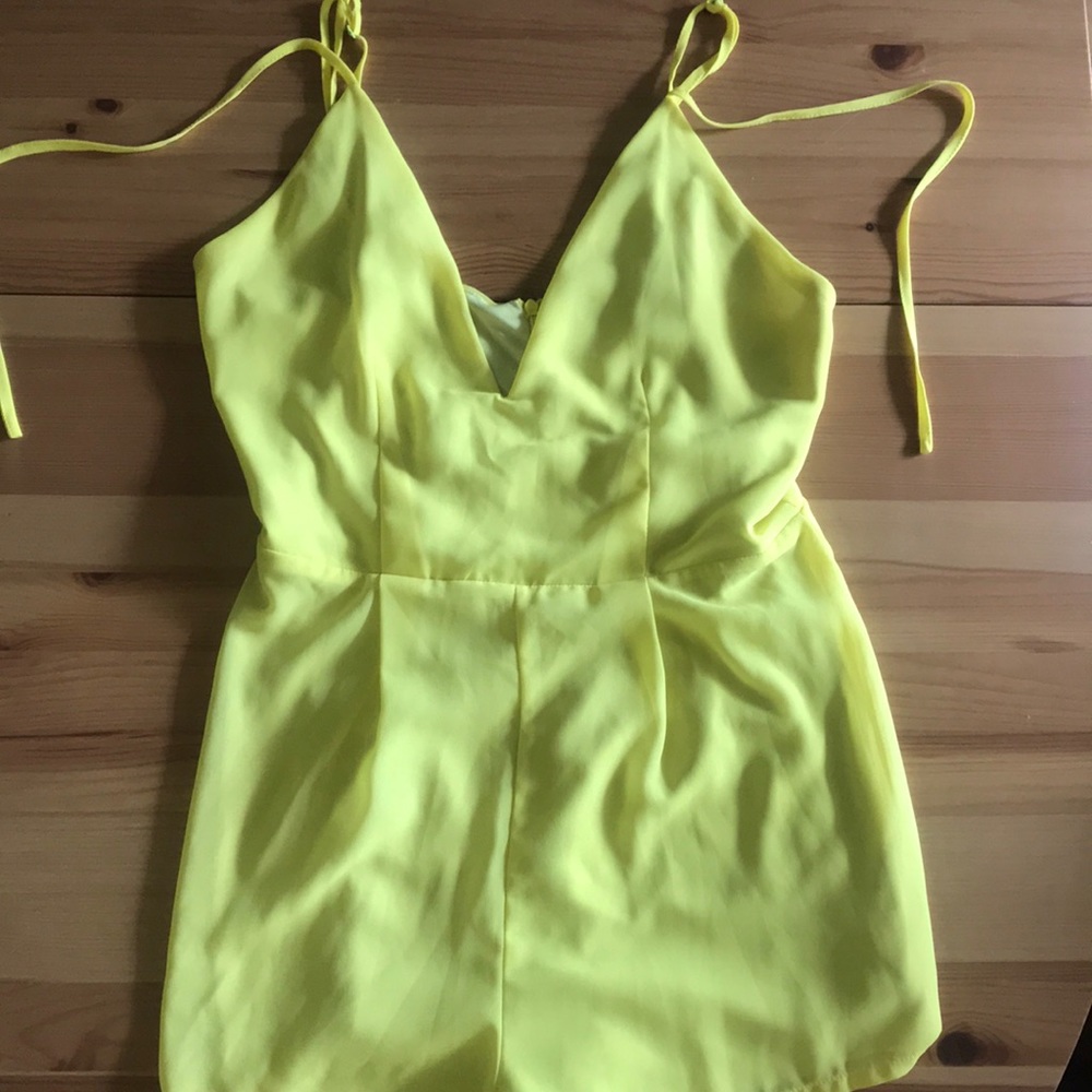 DEPRI YELLOW ROMPER